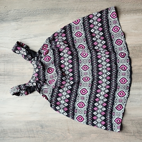 Faded GLORY Black Pink And White Patterned Tank And Shorts Outfit - Picture 3 of 5